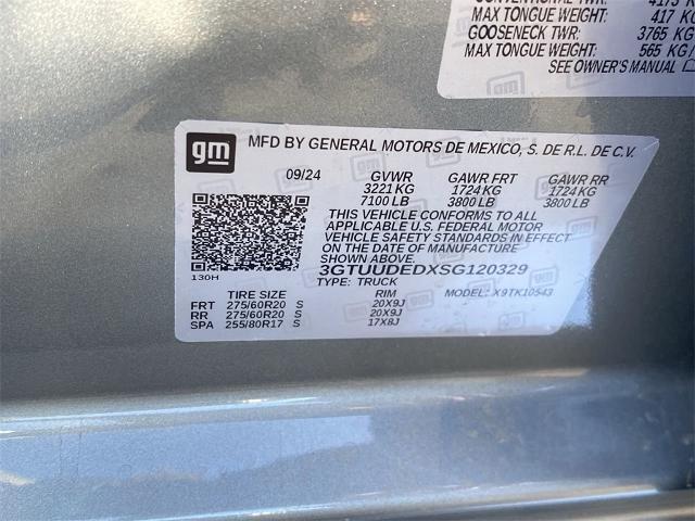 2025 GMC Sierra 1500 Vehicle Photo in GOODYEAR, AZ 85338-1310