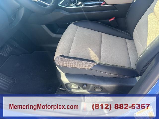 2025 Chevrolet Equinox Vehicle Photo in VINCENNES, IN 47591-5519