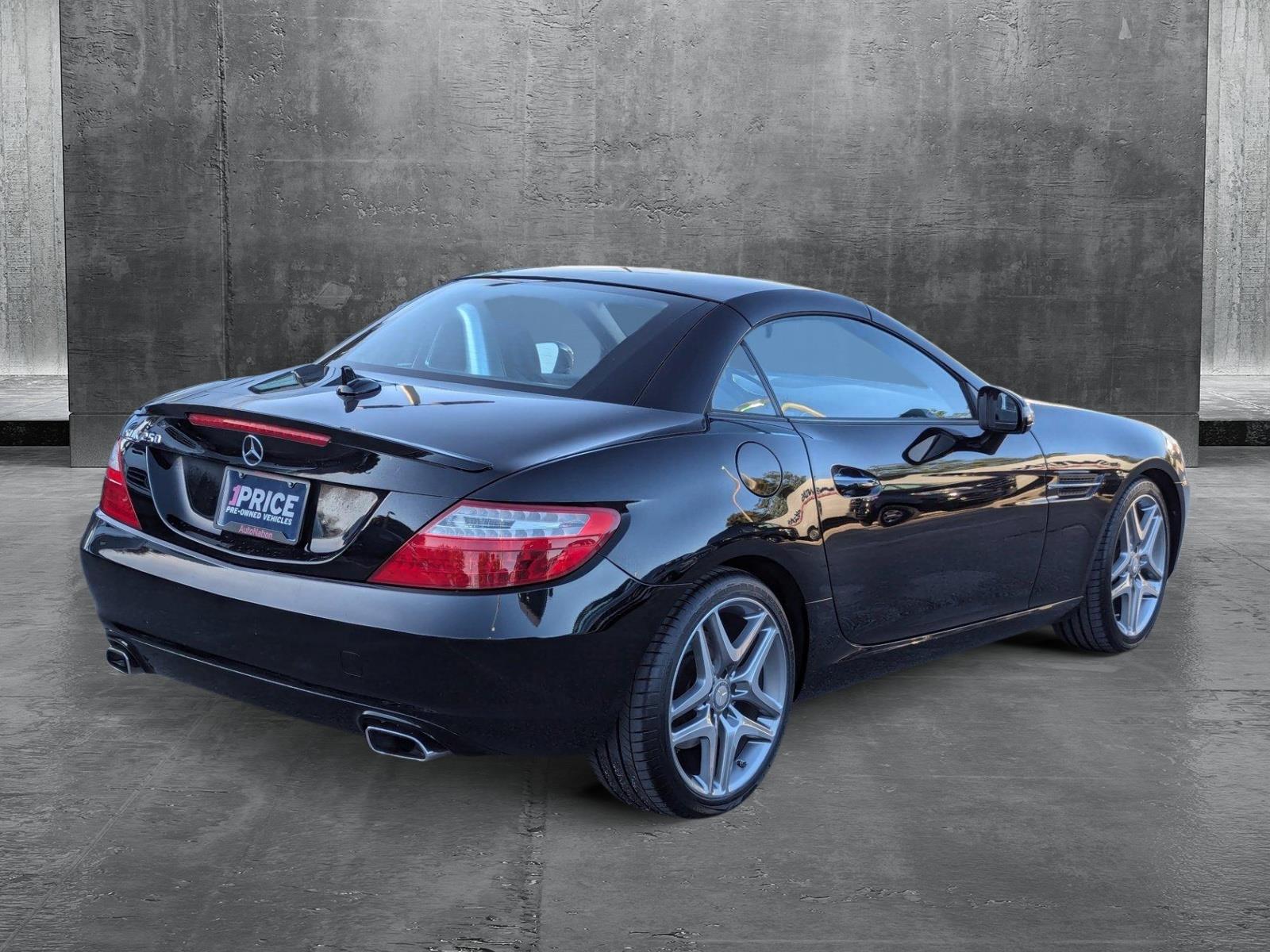 2015 Mercedes-Benz SLK-Class Vehicle Photo in Delray Beach, FL 33444