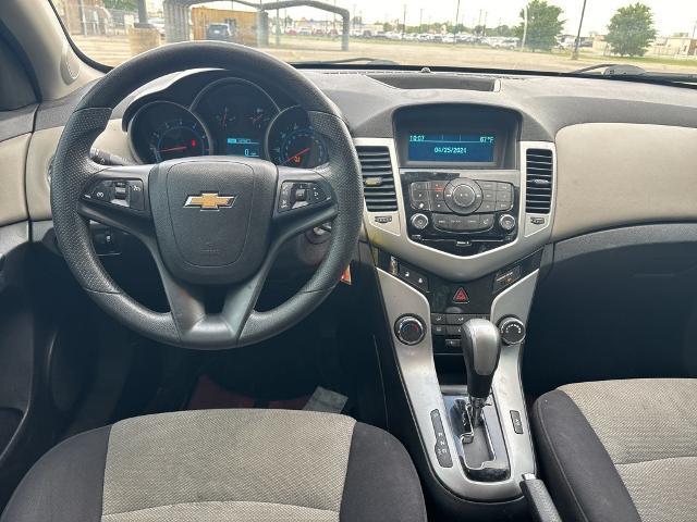 2013 Chevrolet Cruze Vehicle Photo in Tulsa, OK 74145