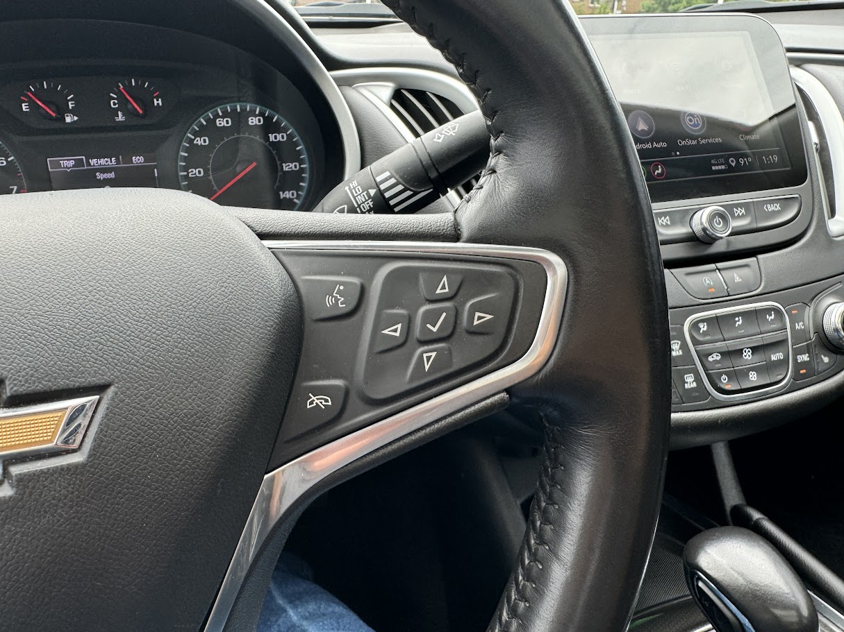 2022 Chevrolet Malibu Vehicle Photo in BOONVILLE, IN 47601-9633