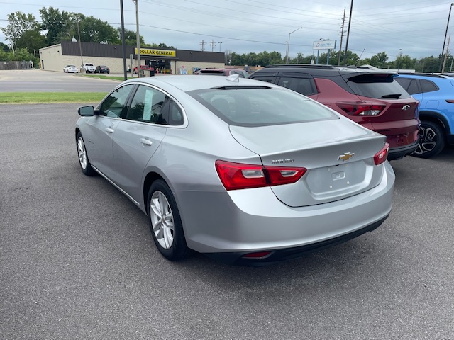 Used 2017 Chevrolet Malibu 1LT with VIN 1G1ZE5ST4HF238108 for sale in Carmi, IL