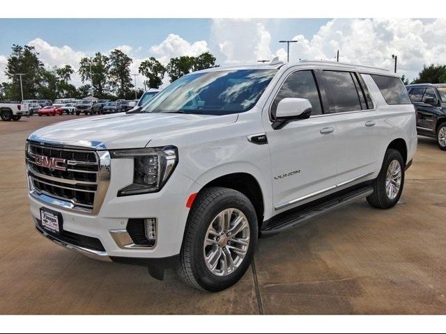 2024 GMC Yukon XL Vehicle Photo in ROSENBERG, TX 77471-5675