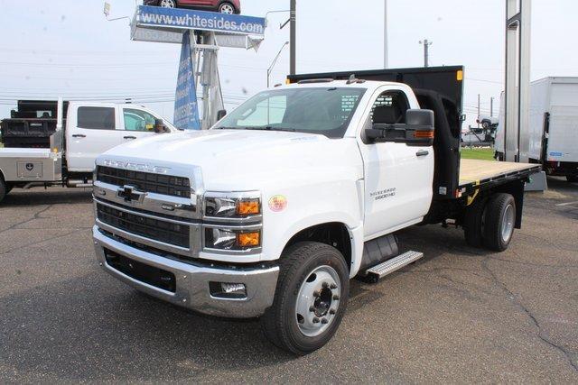 2023 Chevrolet Silverado 6500 HD Vehicle Photo in SAINT CLAIRSVILLE, OH 43950-8512