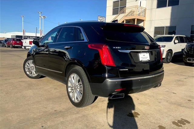 2018 Cadillac XT5 Vehicle Photo in TOPEKA, KS 66609-0000