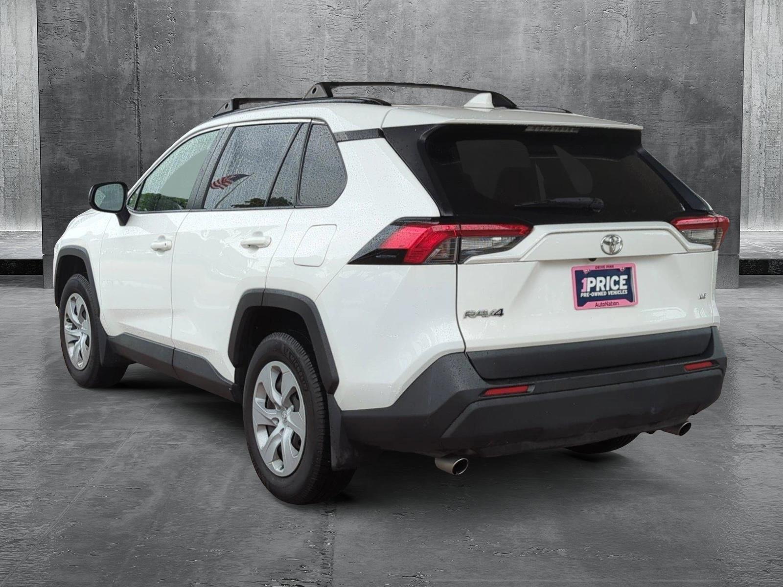 2020 Toyota RAV4 Vehicle Photo in Ft. Myers, FL 33907