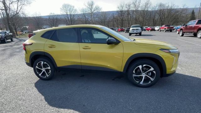 2024 Chevrolet Trax Vehicle Photo in THOMPSONTOWN, PA 17094-9014