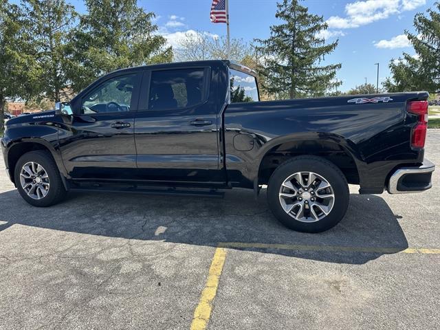 Used 2022 Chevrolet Silverado 1500 Limited LT with VIN 1GCPYJEK2NZ114740 for sale in Birch Run, MI