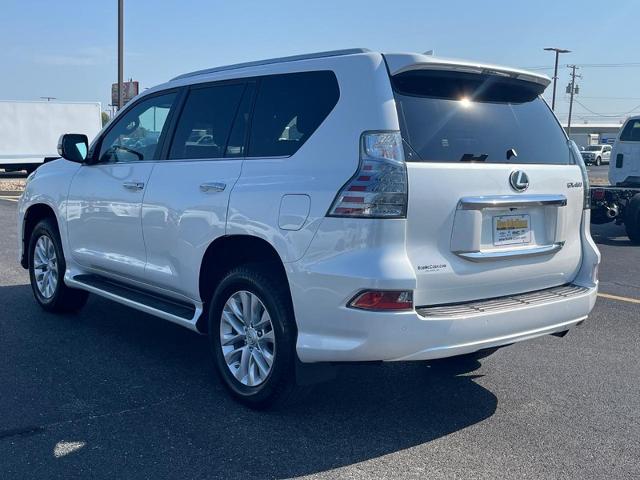 2023 Lexus GX 460 Vehicle Photo in COLUMBIA, MO 65203-3903