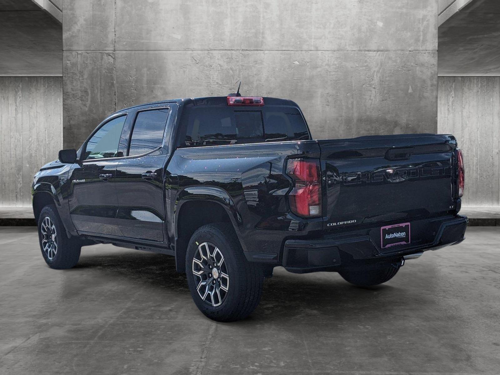 2024 Chevrolet Colorado Vehicle Photo in GREENACRES, FL 33463-3207