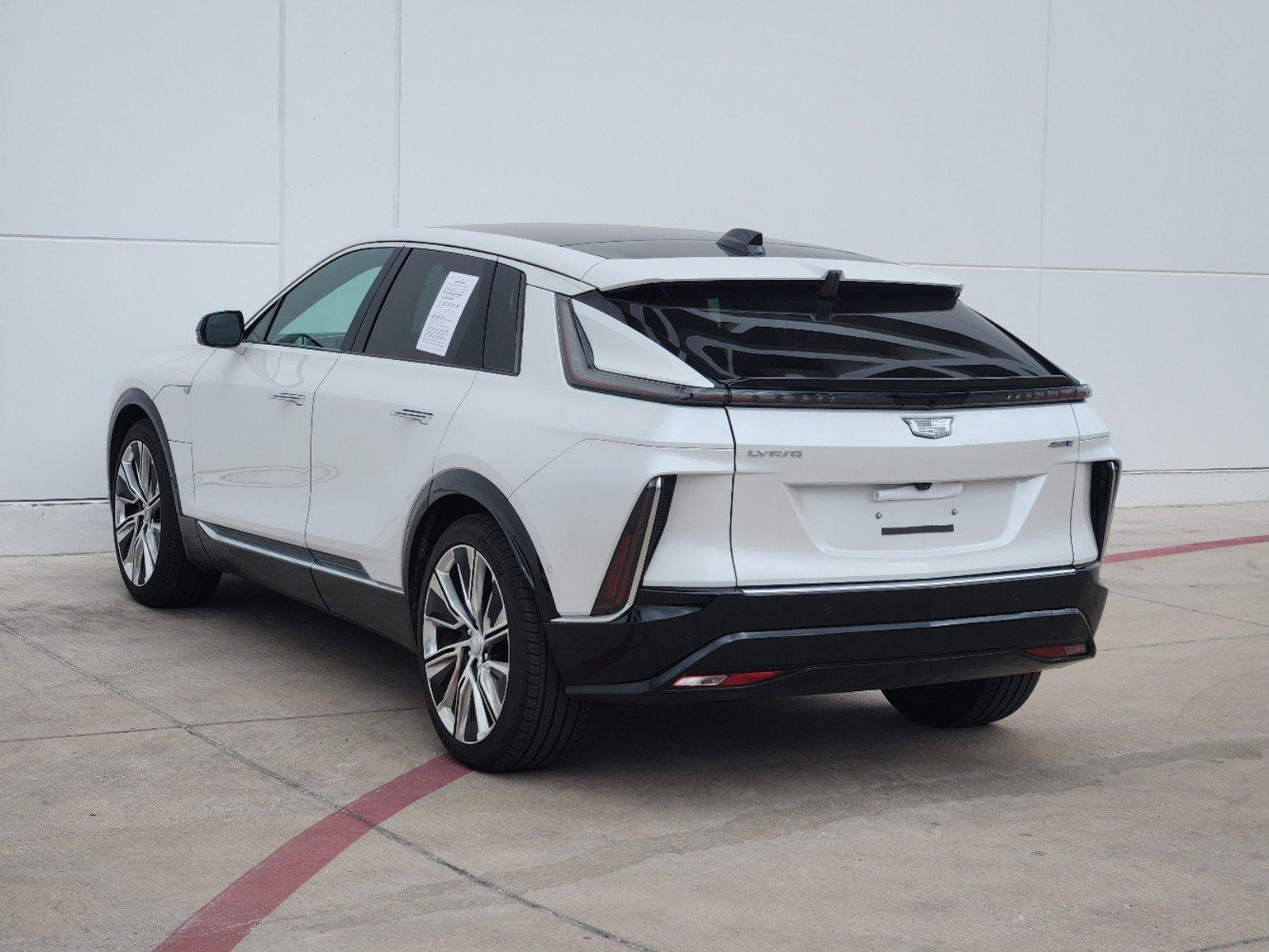 2024 Cadillac LYRIQ Vehicle Photo in GRAPEVINE, TX 76051-8302