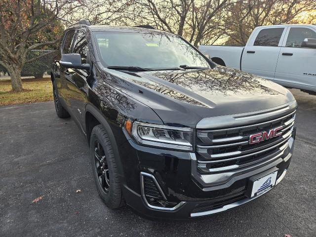 2022 GMC Acadia Vehicle Photo in Oshkosh, WI 54901