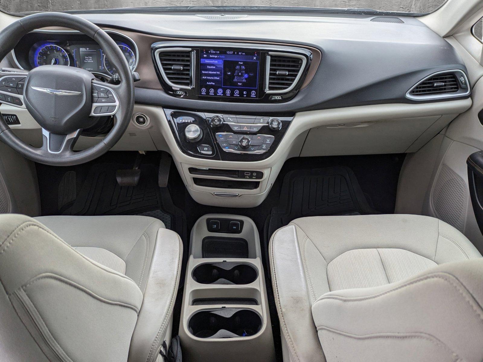 2017 Chrysler Pacifica Vehicle Photo in Corpus Christi, TX 78415