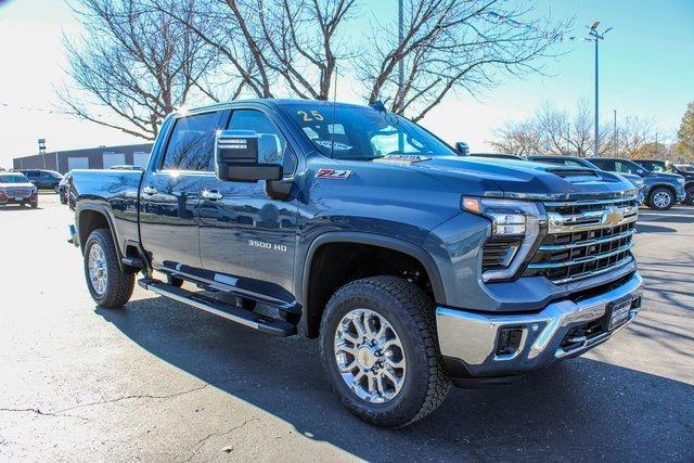 2025 Chevrolet Silverado 3500 HD Vehicle Photo in MILES CITY, MT 59301-5791