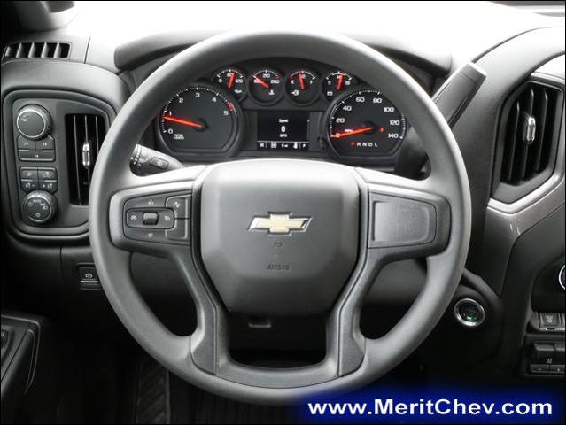 2025 Chevrolet Silverado 2500 HD Vehicle Photo in MAPLEWOOD, MN 55119-4794