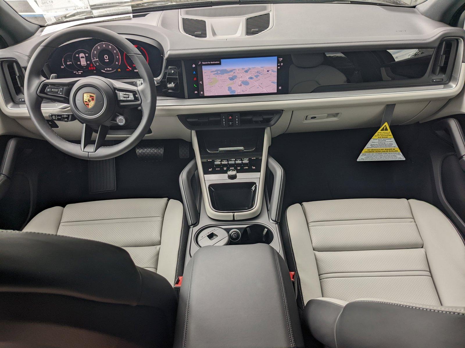 2024 Porsche Cayenne Vehicle Photo in Maitland, FL 32751