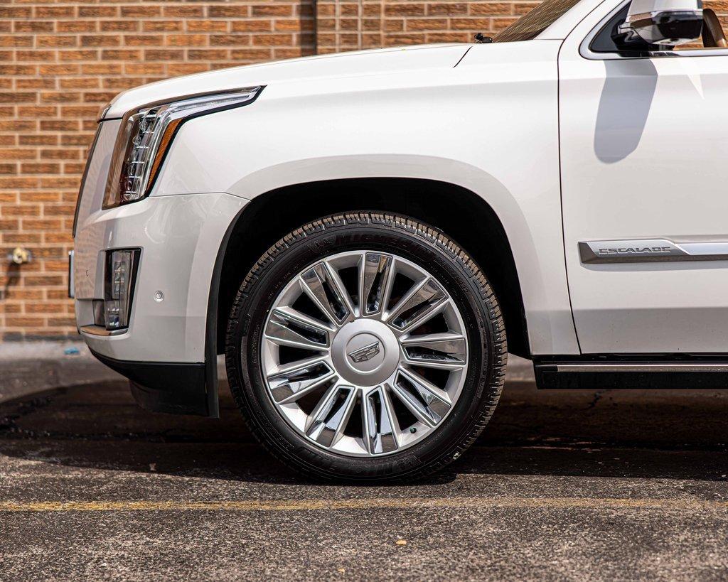 2017 Cadillac Escalade ESV Vehicle Photo in Saint Charles, IL 60174