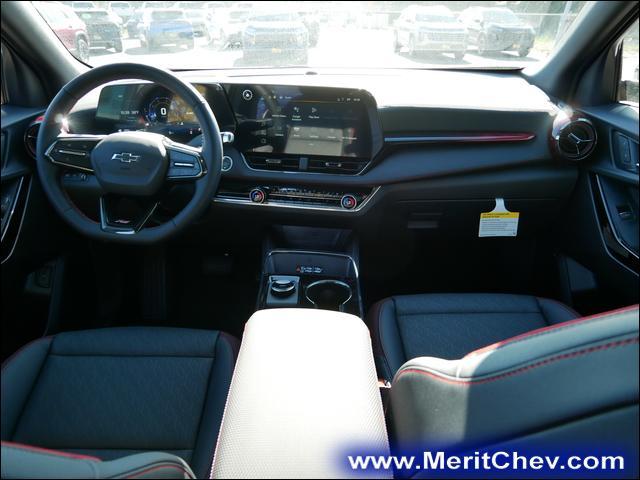 2025 Chevrolet Equinox Vehicle Photo in MAPLEWOOD, MN 55119-4794