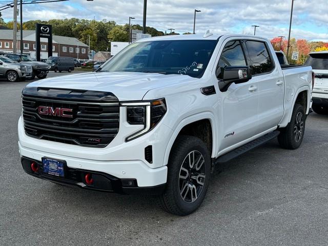 2025 GMC Sierra 1500 Vehicle Photo in LOWELL, MA 01852-4336