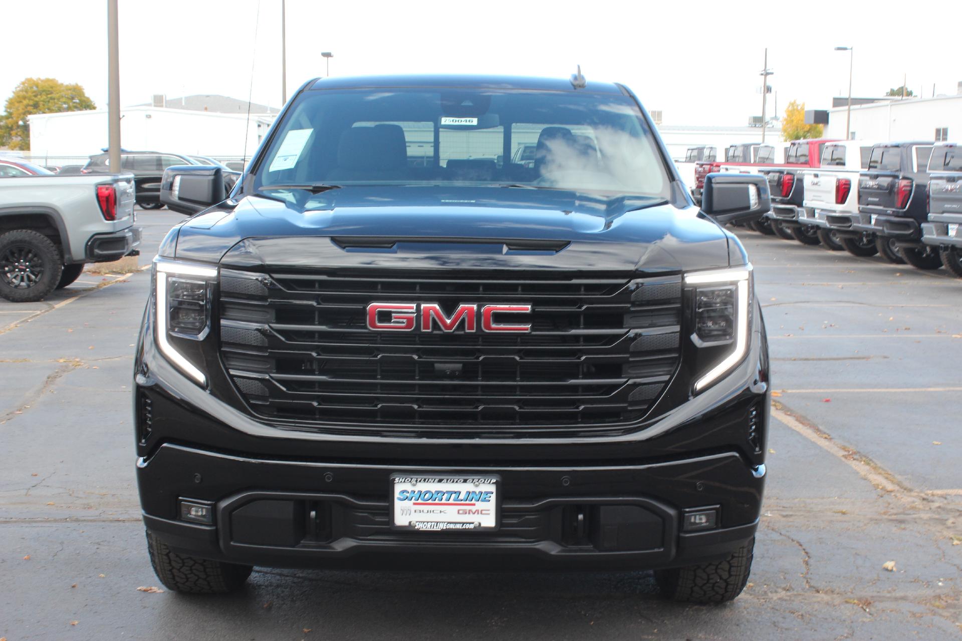 2025 GMC Sierra 1500 Vehicle Photo in AURORA, CO 80012-4011