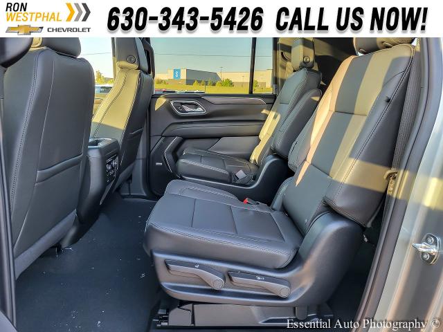 2024 Chevrolet Suburban Vehicle Photo in AURORA, IL 60503-9326