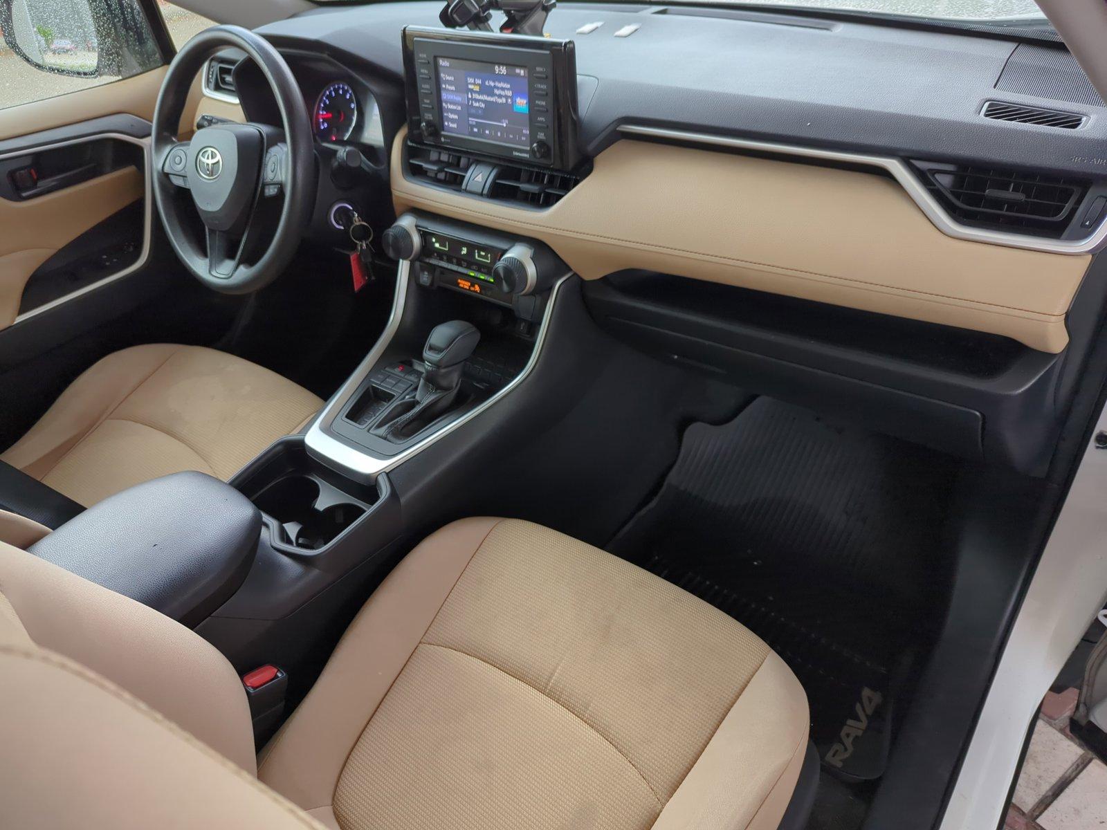 2020 Toyota RAV4 Vehicle Photo in Ft. Myers, FL 33907