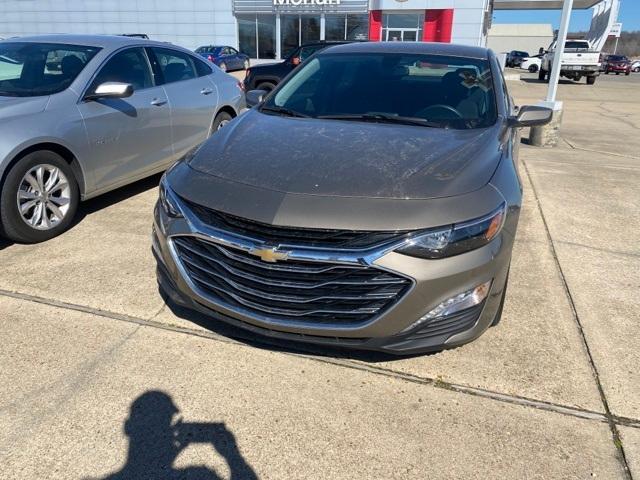 Used 2020 Chevrolet Malibu 1LT with VIN 1G1ZD5ST2LF041482 for sale in Sikeston, MO