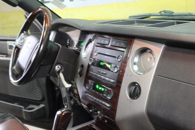 2007 Ford Expedition EL Vehicle Photo in GRAND LEDGE, MI 48837-9199