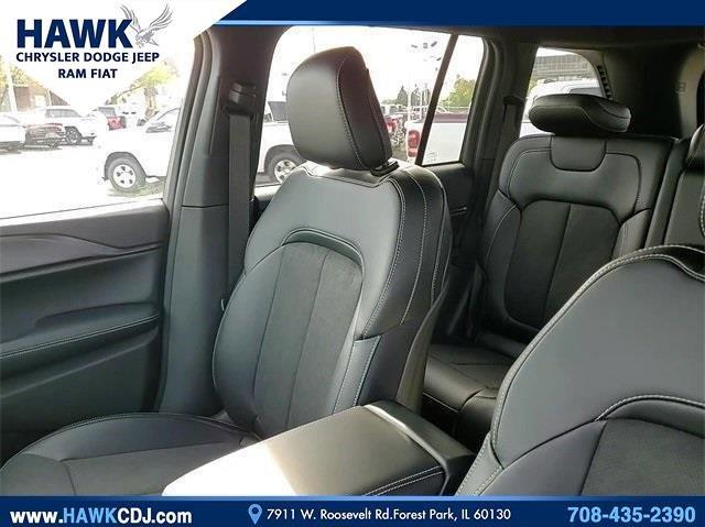 2024 Jeep Grand Cherokee Vehicle Photo in Saint Charles, IL 60174