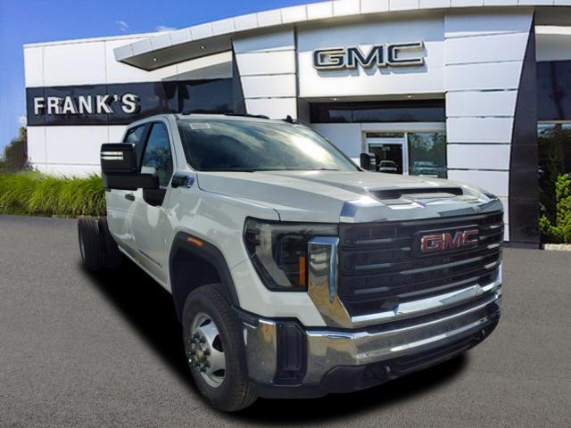 Select 2024 GMC Sierra 3500 HD CC