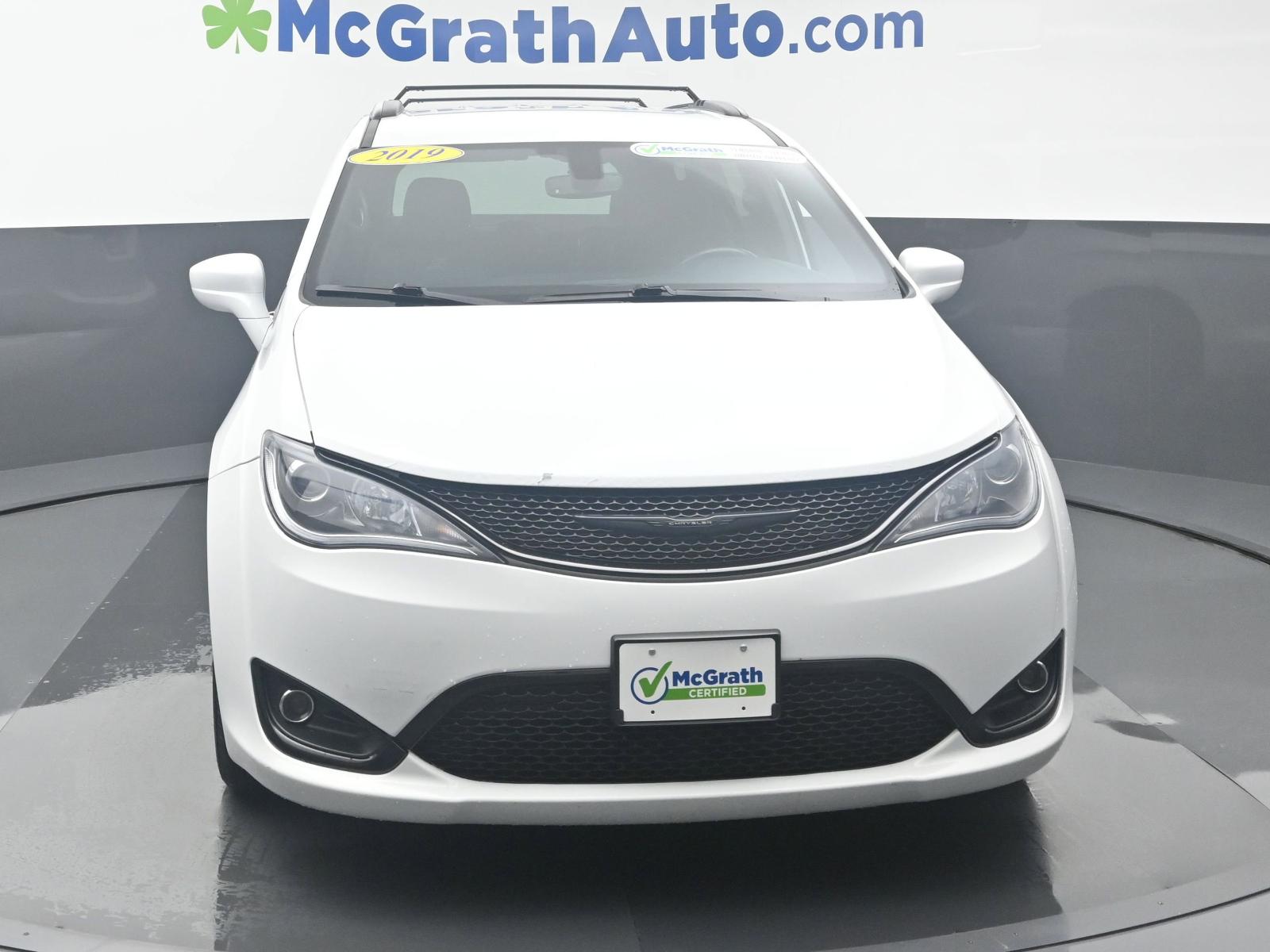 2019 Chrysler Pacifica Vehicle Photo in Cedar Rapids, IA 52402