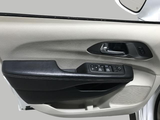 2022 Chrysler Pacifica Vehicle Photo in GREEN BAY, WI 54303-3330