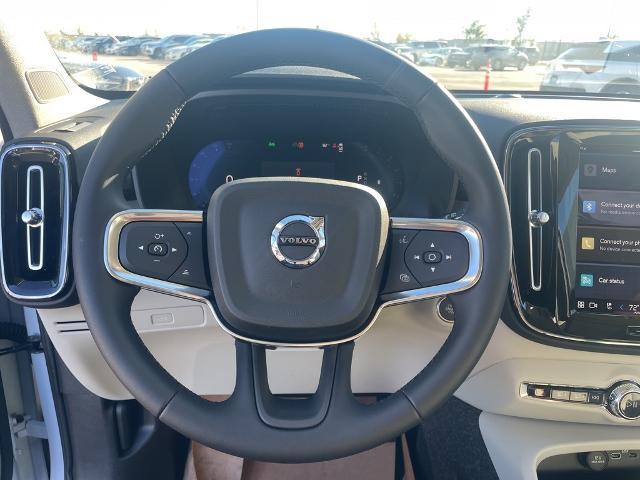 2025 Volvo XC40 Vehicle Photo in Grapevine, TX 76051