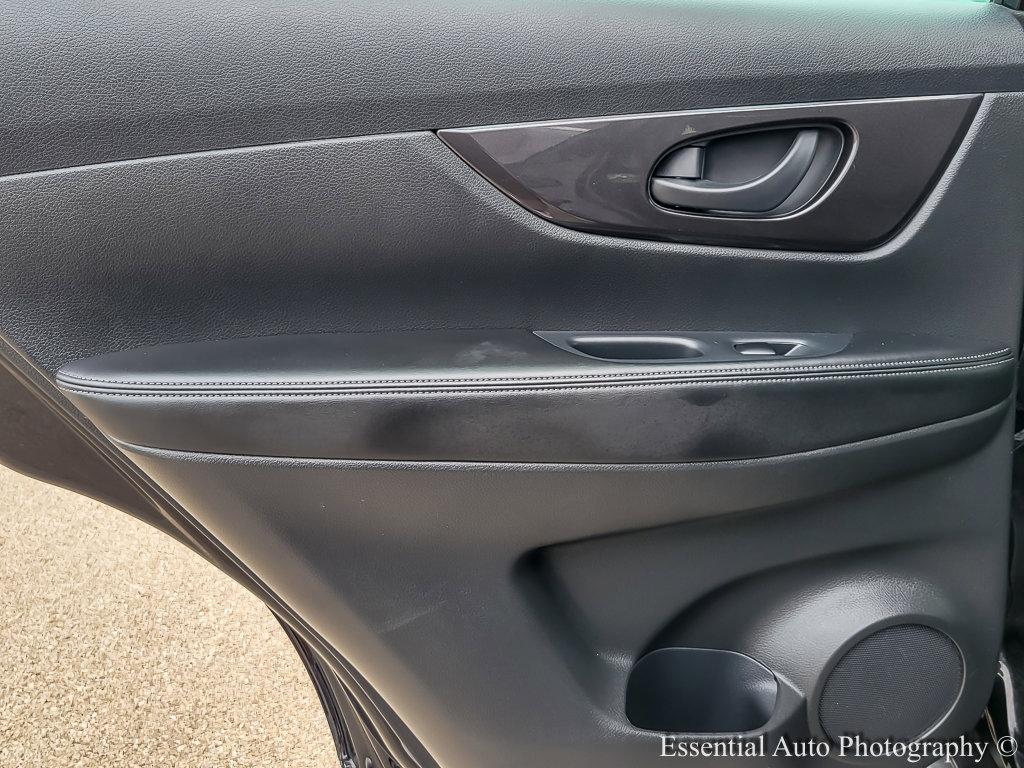 2020 Nissan Rogue Vehicle Photo in Saint Charles, IL 60174