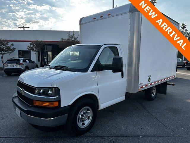 2017 Chevrolet Express Commercial Cutaway Vehicle Photo in PASADENA, CA 91107-3803