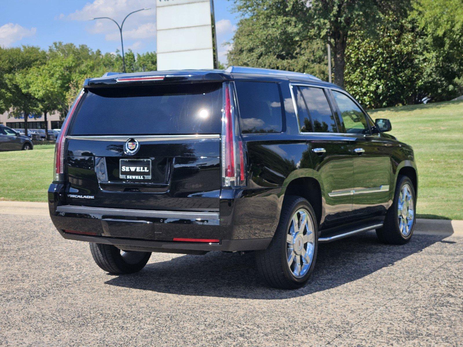 2015 Cadillac Escalade Vehicle Photo in FORT WORTH, TX 76132