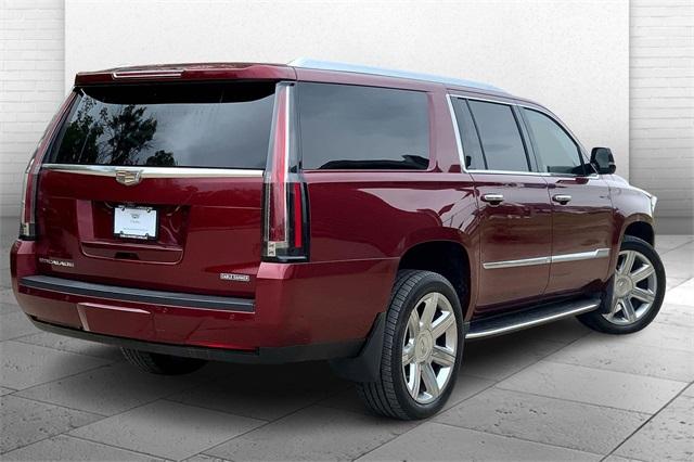 2017 Cadillac Escalade ESV Vehicle Photo in KANSAS CITY, MO 64114-4545