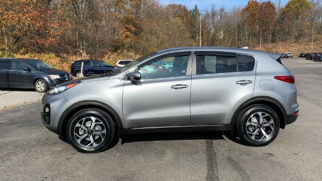 2020 Kia Sportage Vehicle Photo in MOON TOWNSHIP, PA 15108-2571