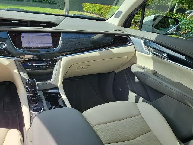 2024 Cadillac XT6 Vehicle Photo in POMPANO BEACH, FL 33064-7091