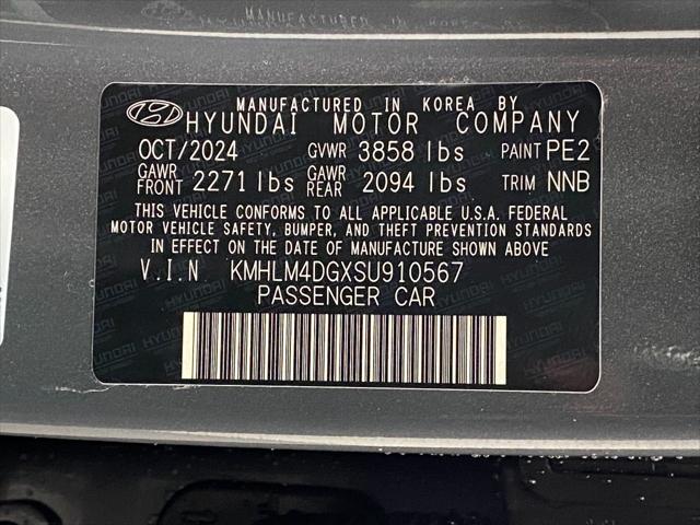 2025 Hyundai ELANTRA Vehicle Photo in Appleton, WI 54913