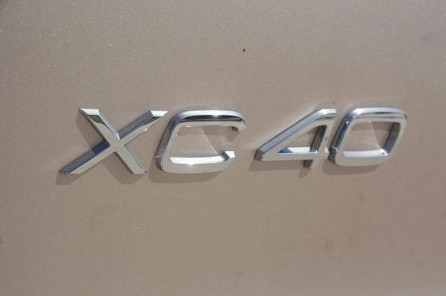2024 Volvo XC40 Vehicle Photo in Grapevine, TX 76051