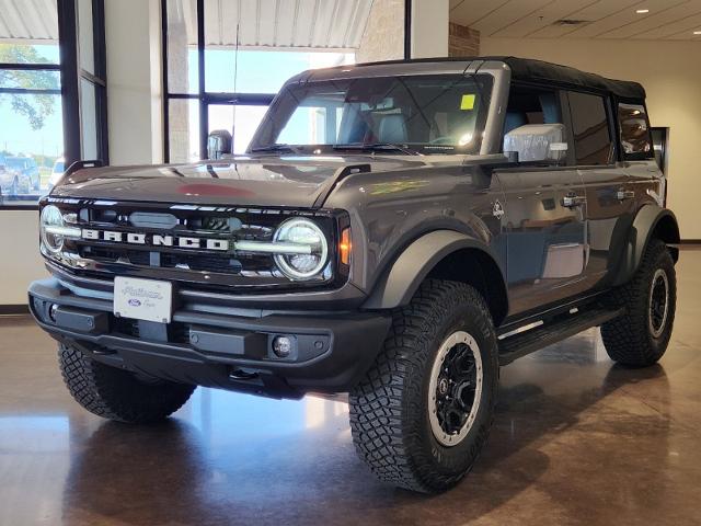 2024 Ford Bronco Vehicle Photo in Pilot Point, TX 76258-6053