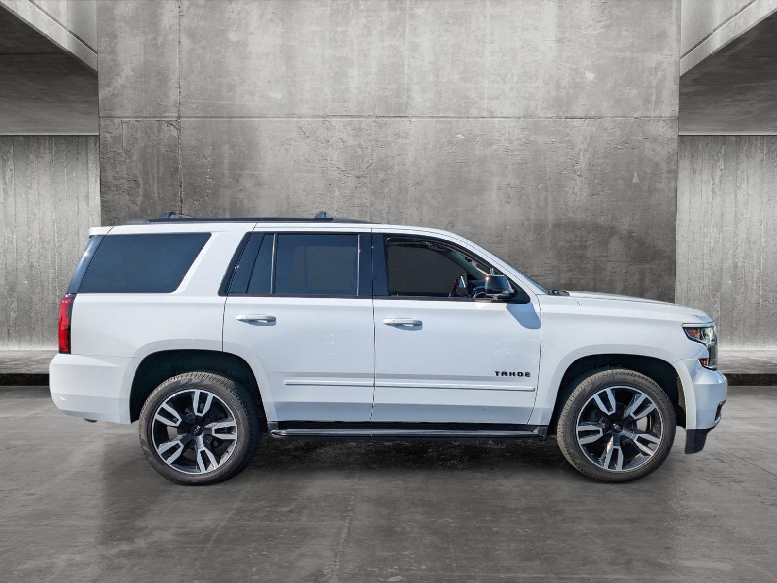 2020 Chevrolet Tahoe Vehicle Photo in VALENCIA, CA 91355-1705