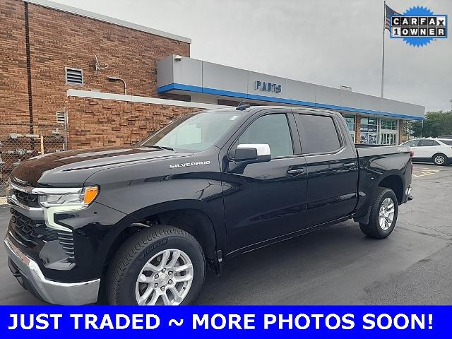 2022 Chevrolet Silverado 1500 Vehicle Photo in Plainfield, IL 60586