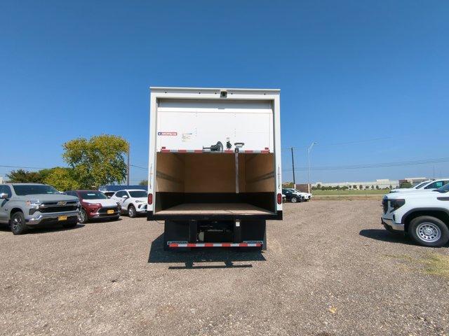 2024 Chevrolet 4500 HG LCF Gas Vehicle Photo in SELMA, TX 78154-1460