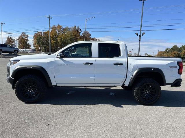 2024 Chevrolet Colorado Vehicle Photo in ALCOA, TN 37701-3235