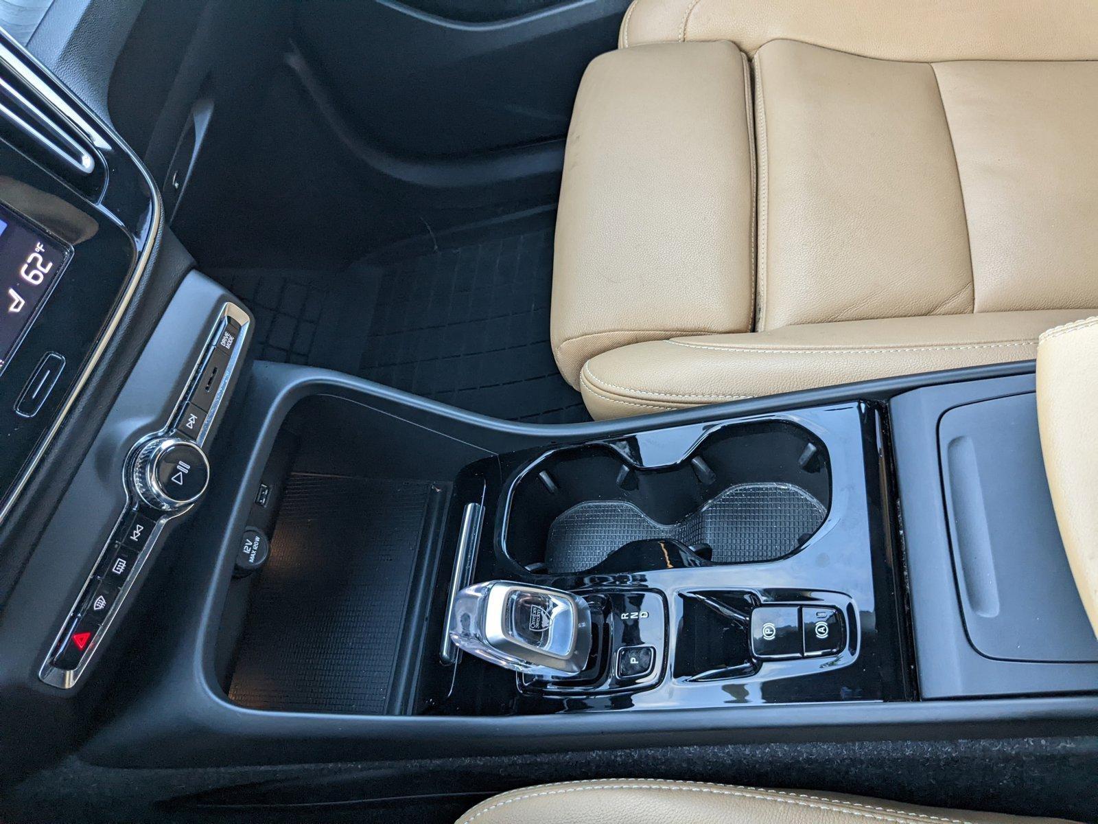 2021 Volvo XC40 Vehicle Photo in Davie, FL 33331