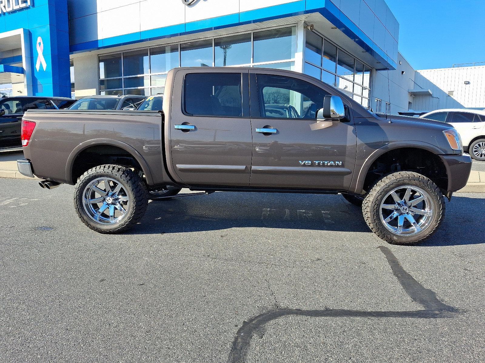 2015 Nissan Titan Vehicle Photo in BETHLEHEM, PA 18017-9401