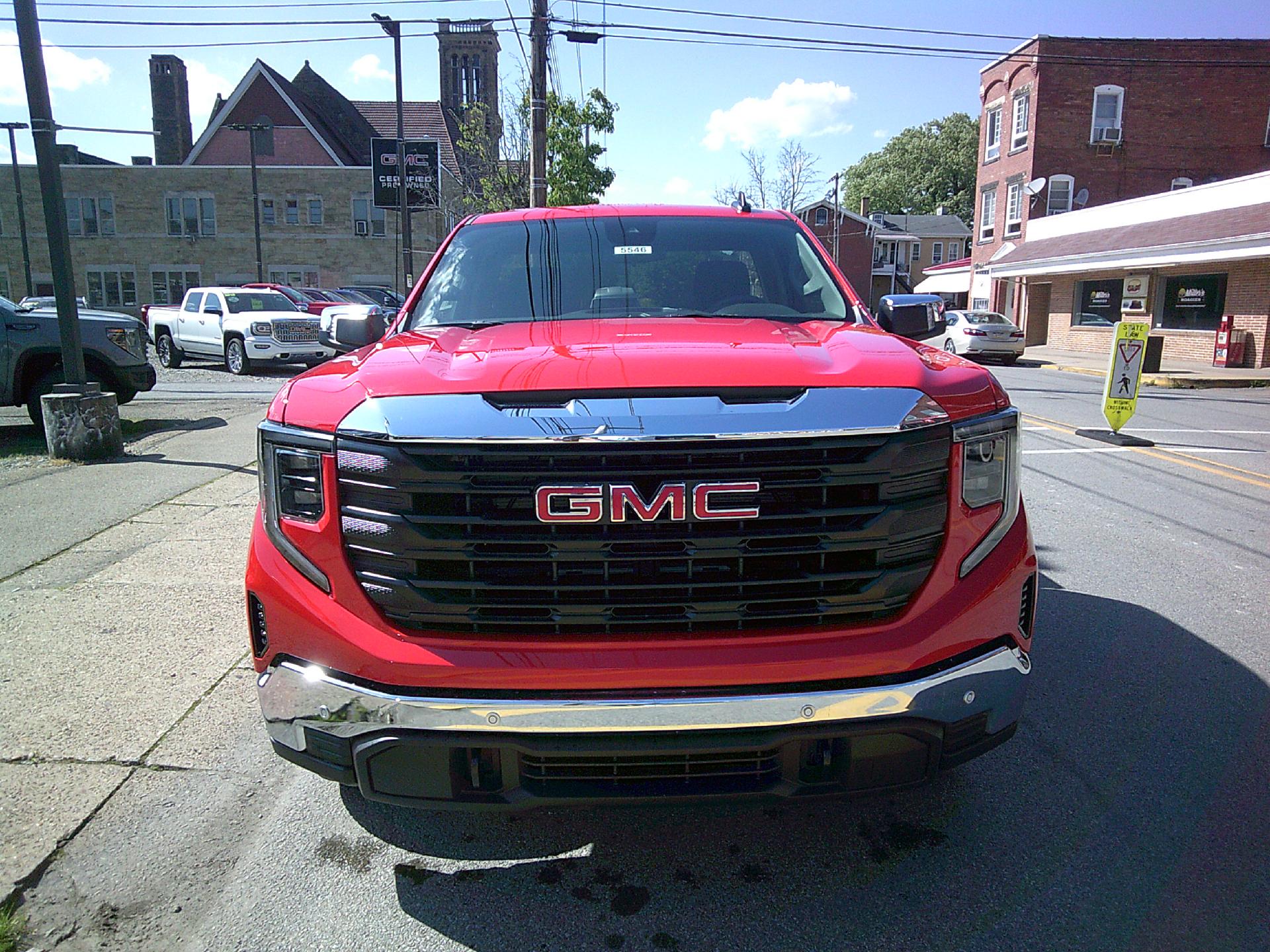 2024 GMC Sierra 1500 Vehicle Photo in KITTANNING, PA 16201-1536