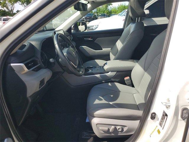 2022 Toyota Highlander Vehicle Photo in SUNRISE, FL 33323-3202